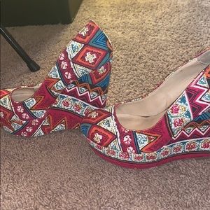Multiple color wedges